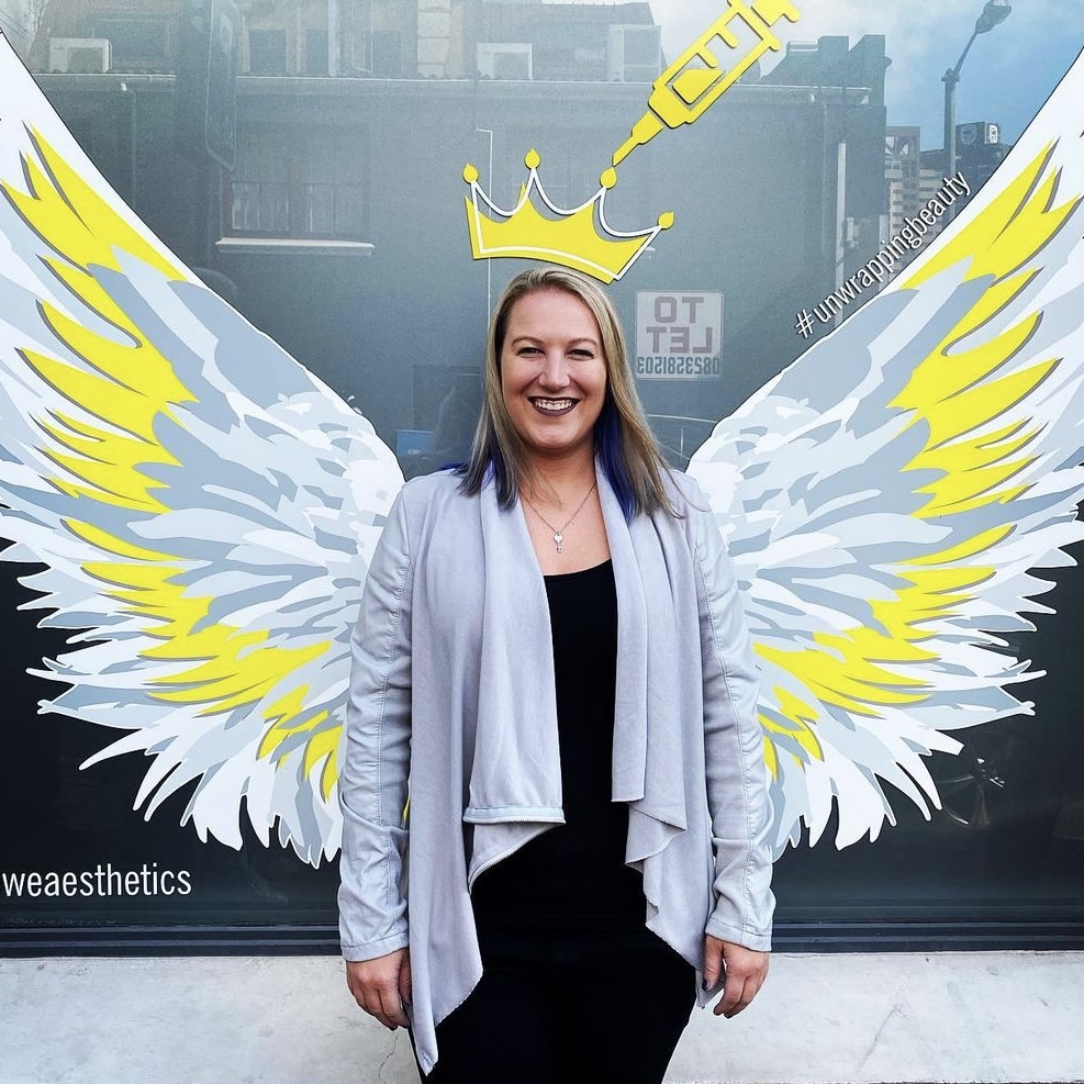 <p>为了防御Storm 在线轰炸机电话软件，网络管理员可以采取多种措施。其中最常见的方法是使用流量分析，它可以作为对在线轰炸机电话软件流量的检测和过滤方法之一，可以减少对服务器的冲击。此外，网络管理员还可以尝试使用反射攻击中的放大攻击，该攻击可以使用网络协议中的漏洞来攻击目标服务器。确保服务器和网络的安全性也是防御的重要因素。</p>